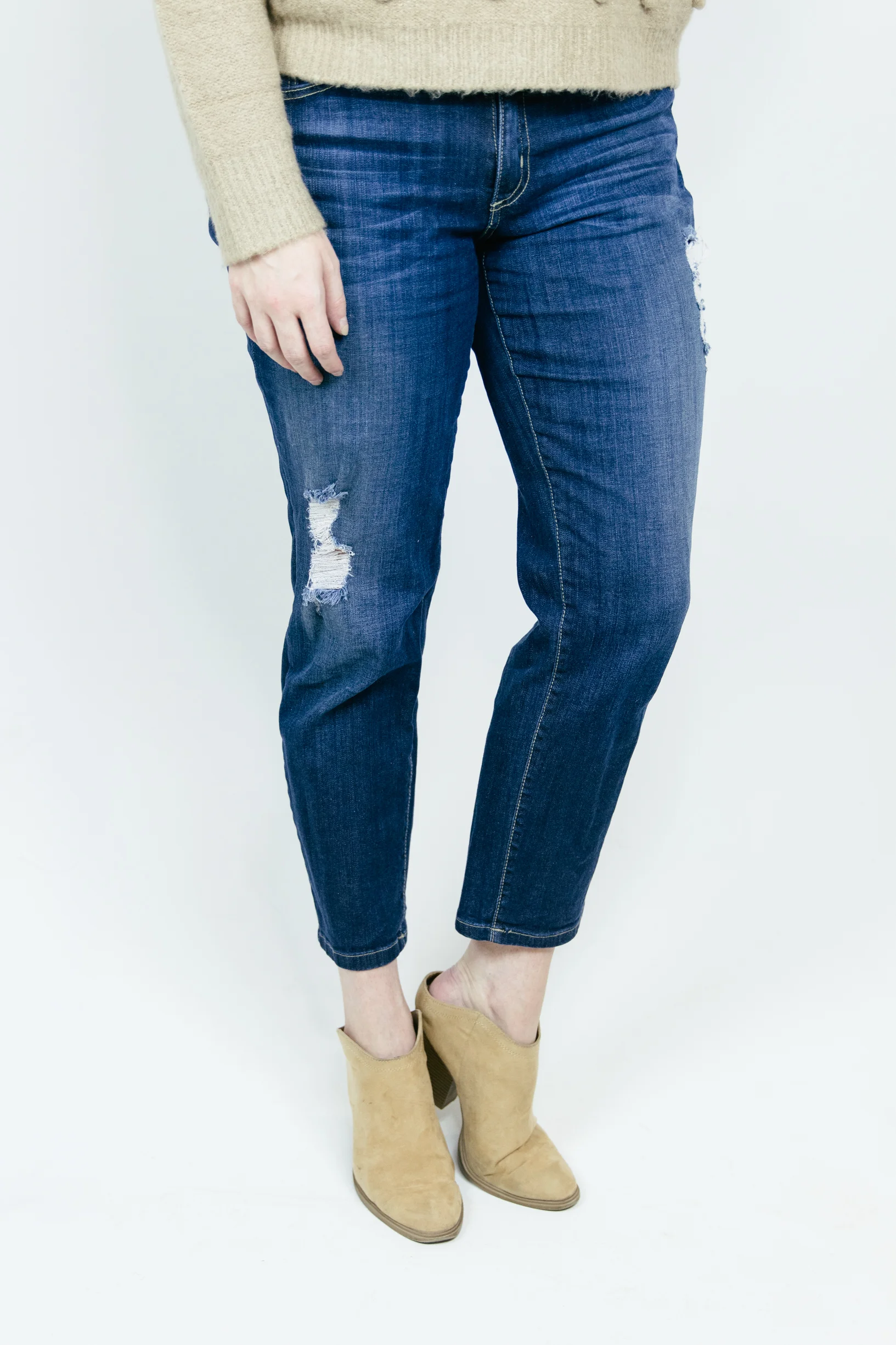 deidre sweater-7.jpg