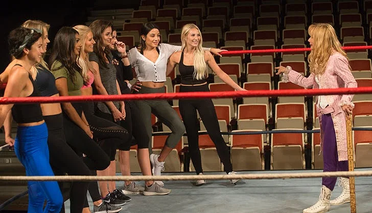 The_Bachelor_season_22_episode_3_recap_girls_wrestling.jpg